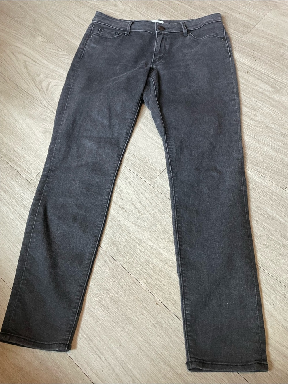 LOFT Women's Straight Leg Jeans in Charcoal